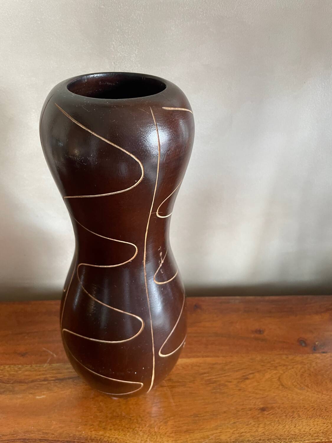 Vase en bois Africain