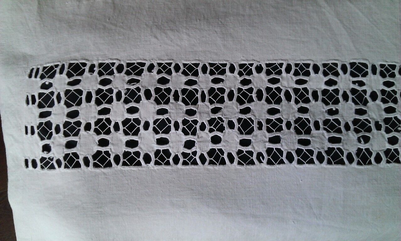 Large sheet 2places embroidered linen R C broad day