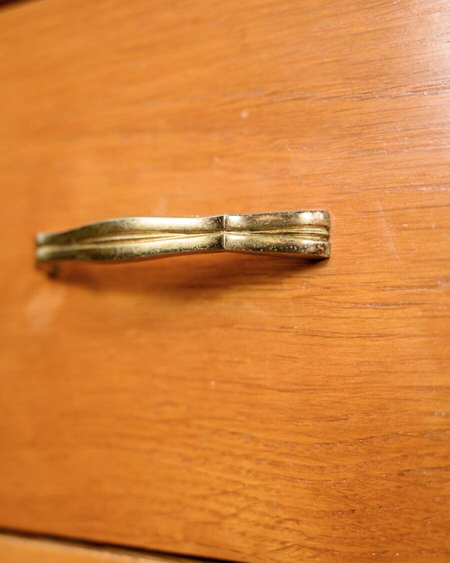 Vintage chest of drawers with 4 drawers