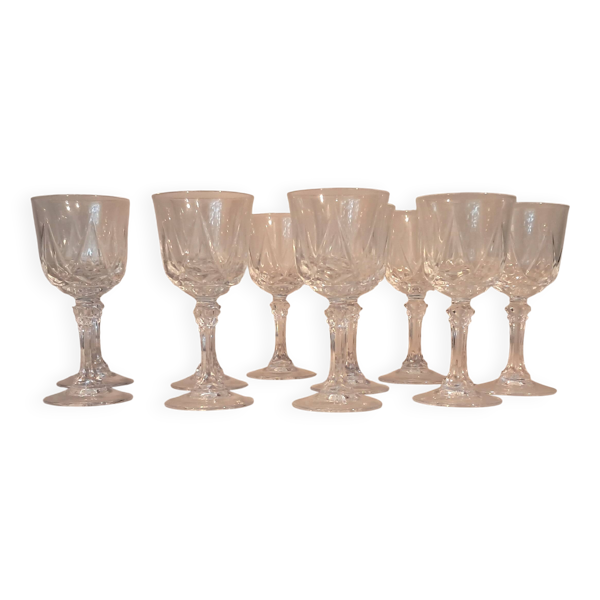 Série de 10 verres à liqueur Cristal d'Arques.