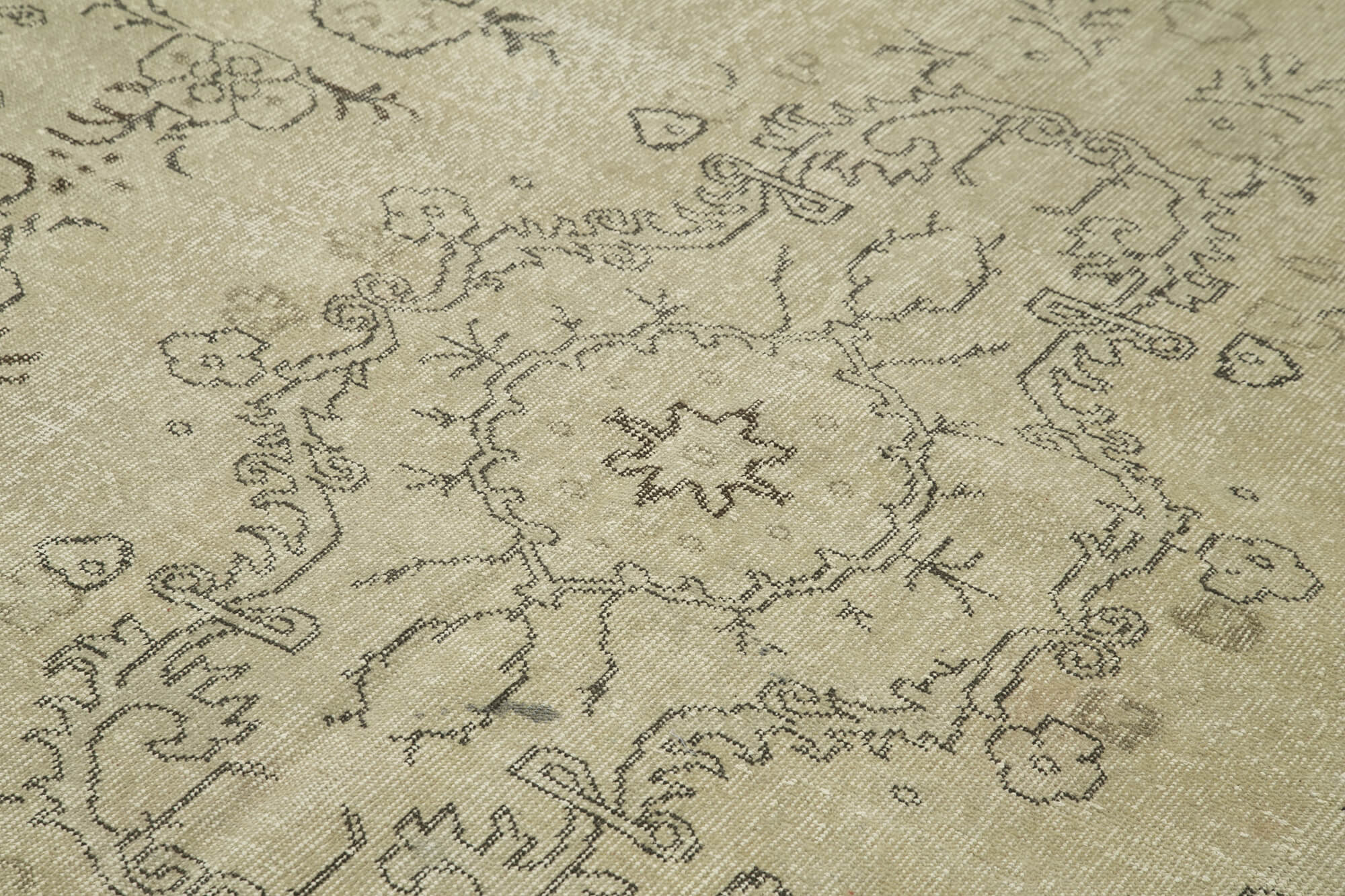 Hand-knotted turkish beige rug 190 cm x 293 cm