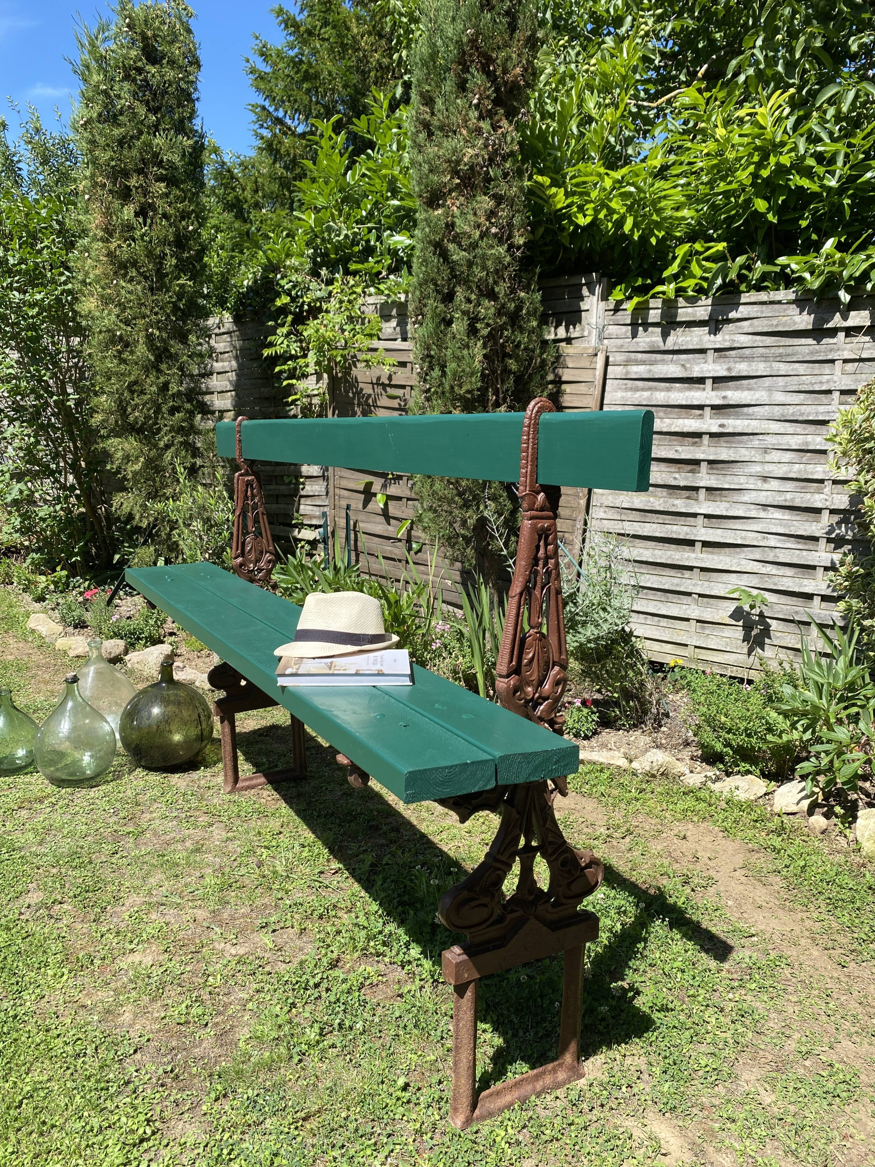 Former public bench of Paris
