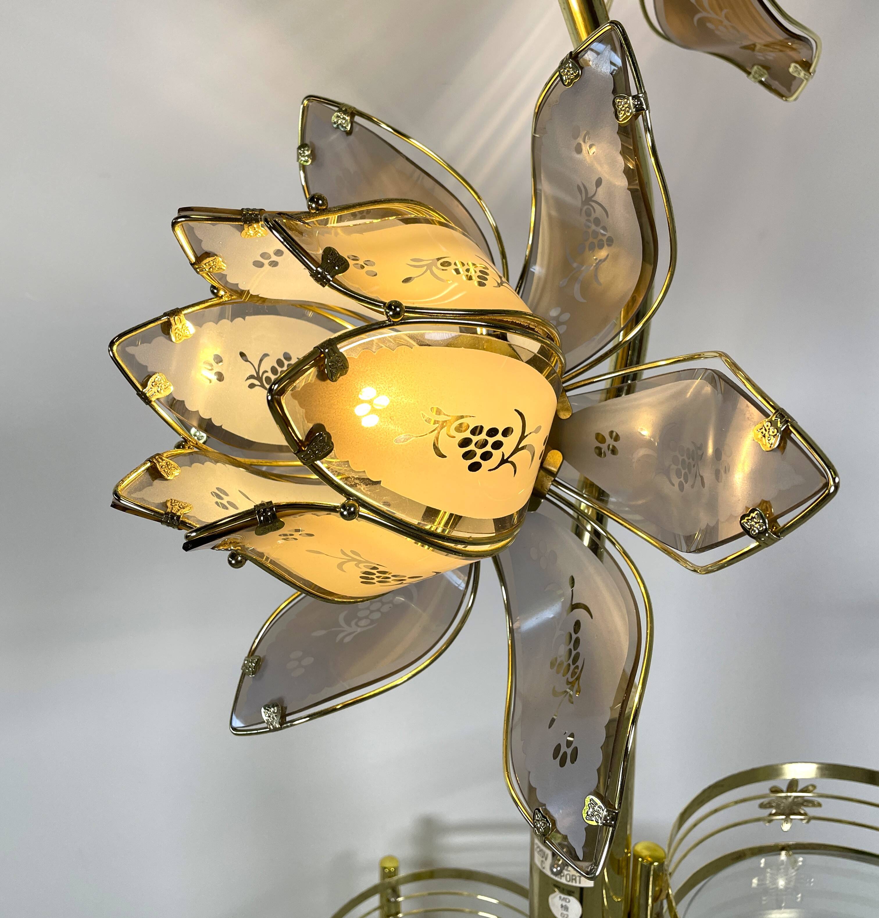 Golden lotus lamp with 3 levels