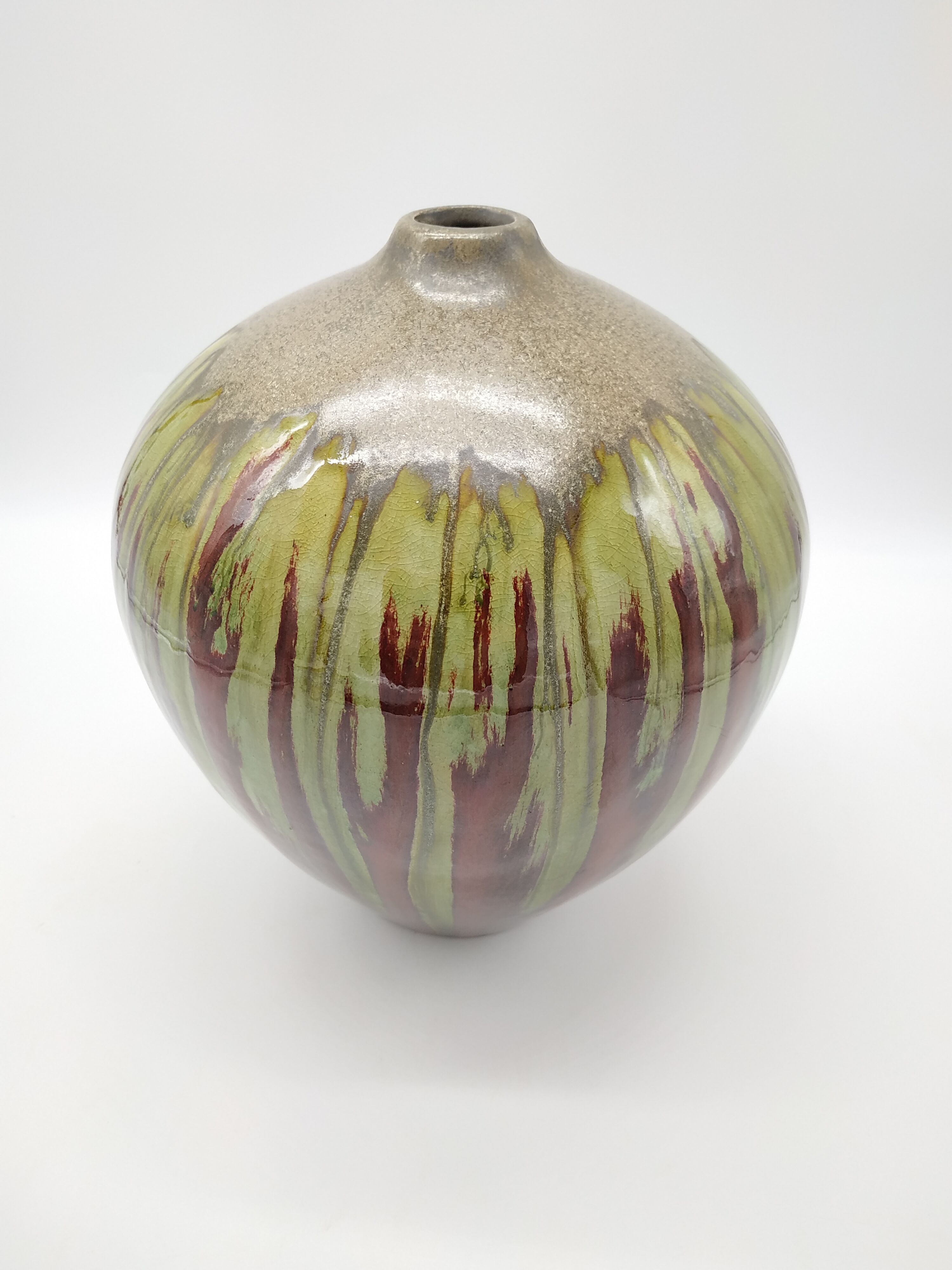 Vase in red and green flamed sandstone 30s