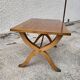 Table basse style bateau en acajou blond
