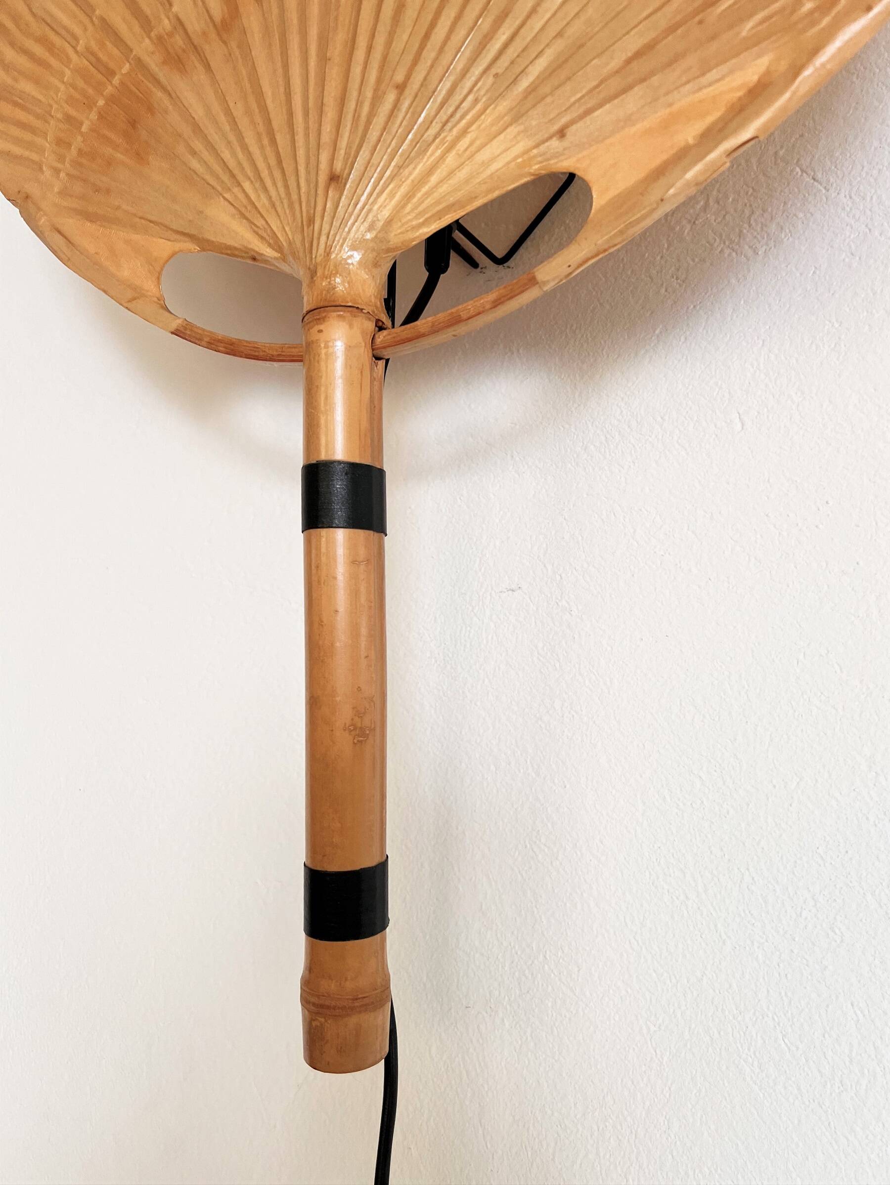 Paire de grandes appliques murales Uchiwa par Ingo Maurer, Allemagne, 1973