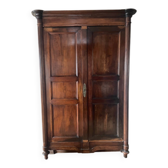 Grande armoire en bois ancienne