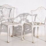 Vintage white garden table and chairs (c.1950). Set of 5 pieces.