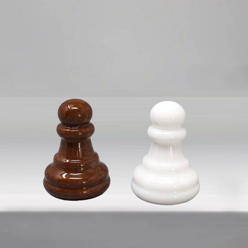 1970s Gorgeous Brown and White Chess Set in Volterra Alabaster Handmade. Ma