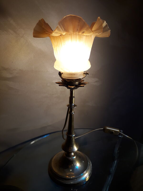 Lampe calice, pied laiton et tulipe verre, 1930
