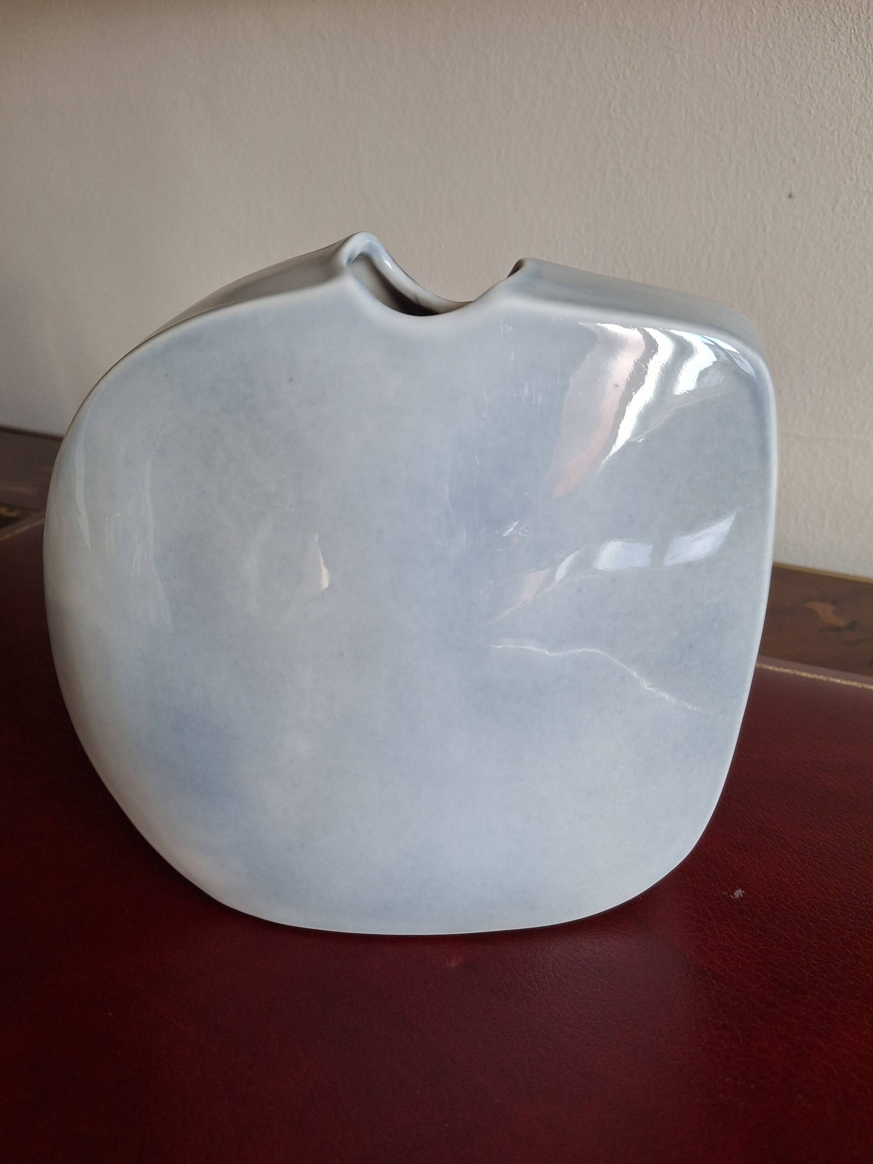 Virebent porcelain vase