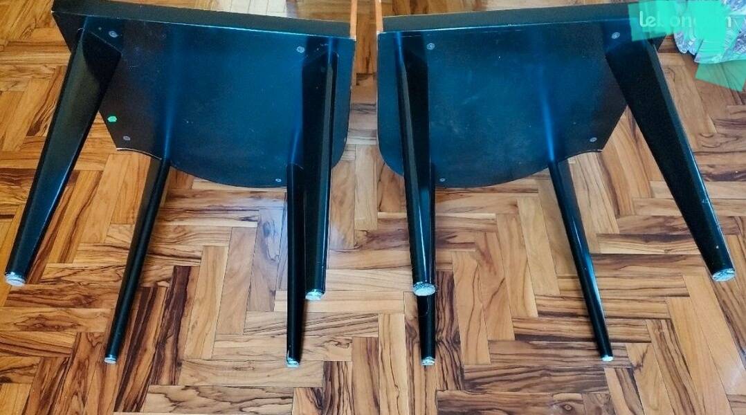 Toscana chairs designed by Piero Sartogo for Saporiti