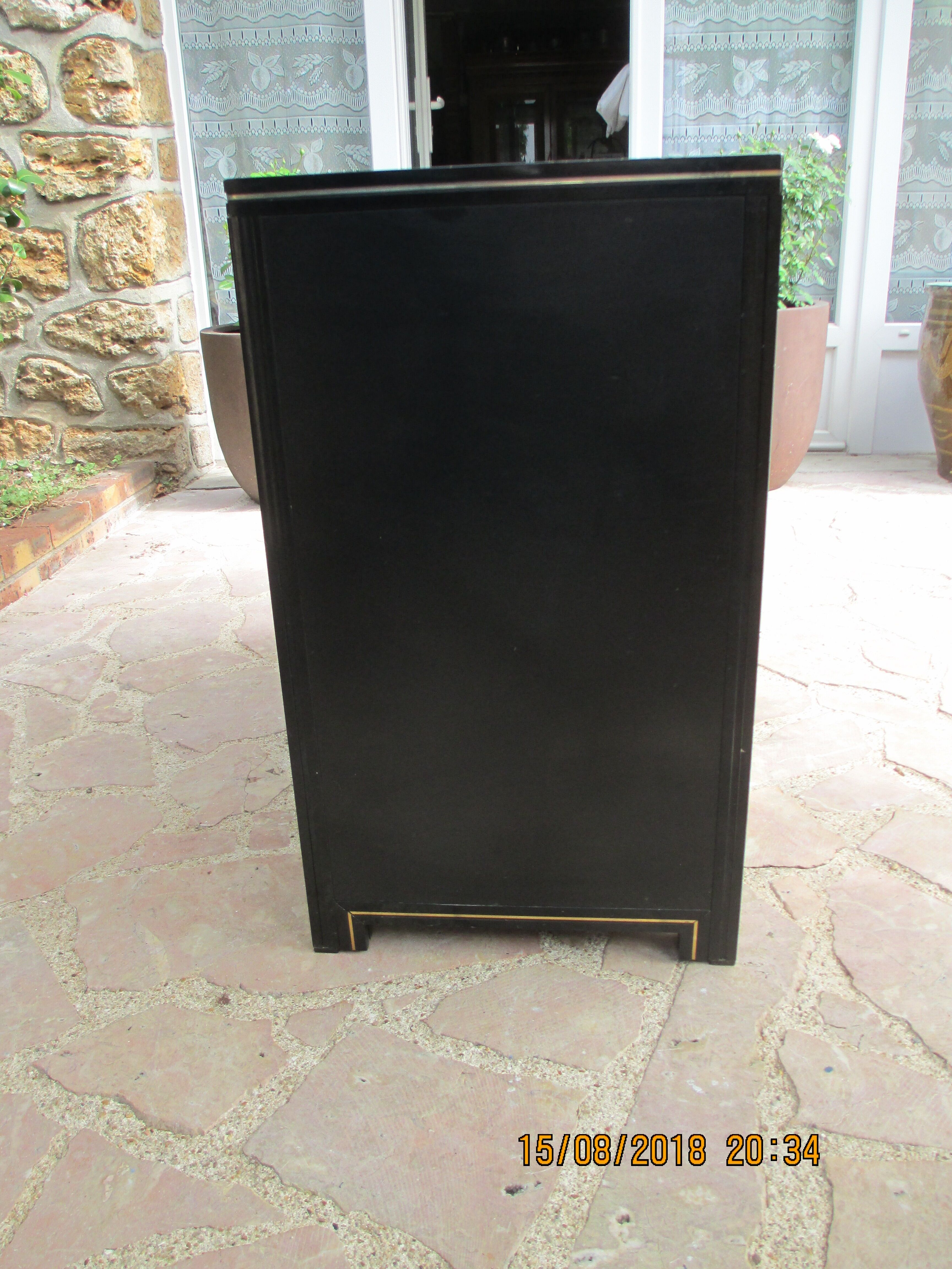 Dresser Design Pierre Vandel