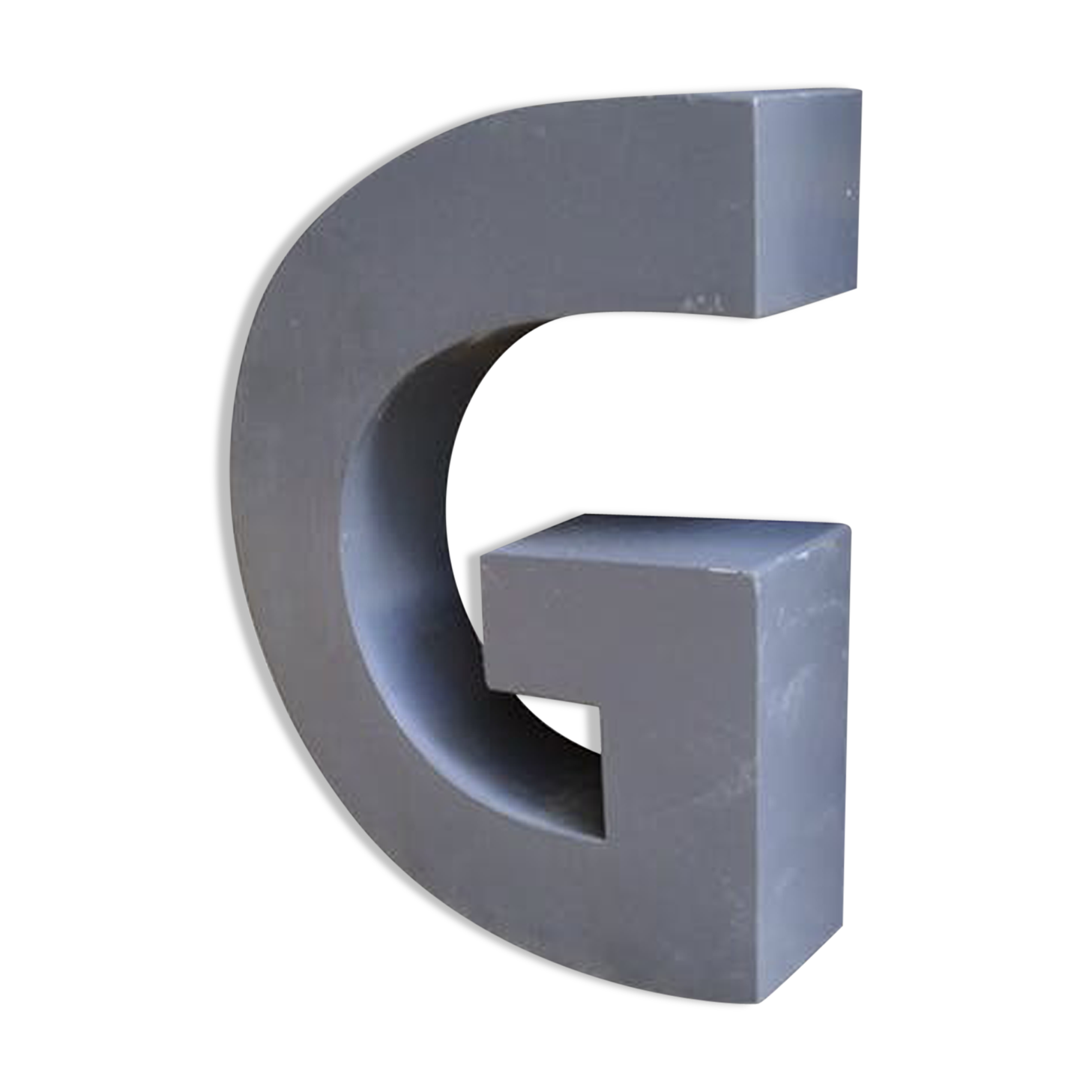 Lettre en métal g