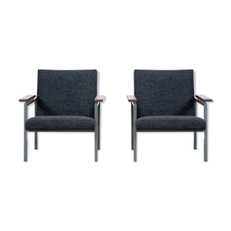 Set of two Gijs van der Sluis model 30 armchairs