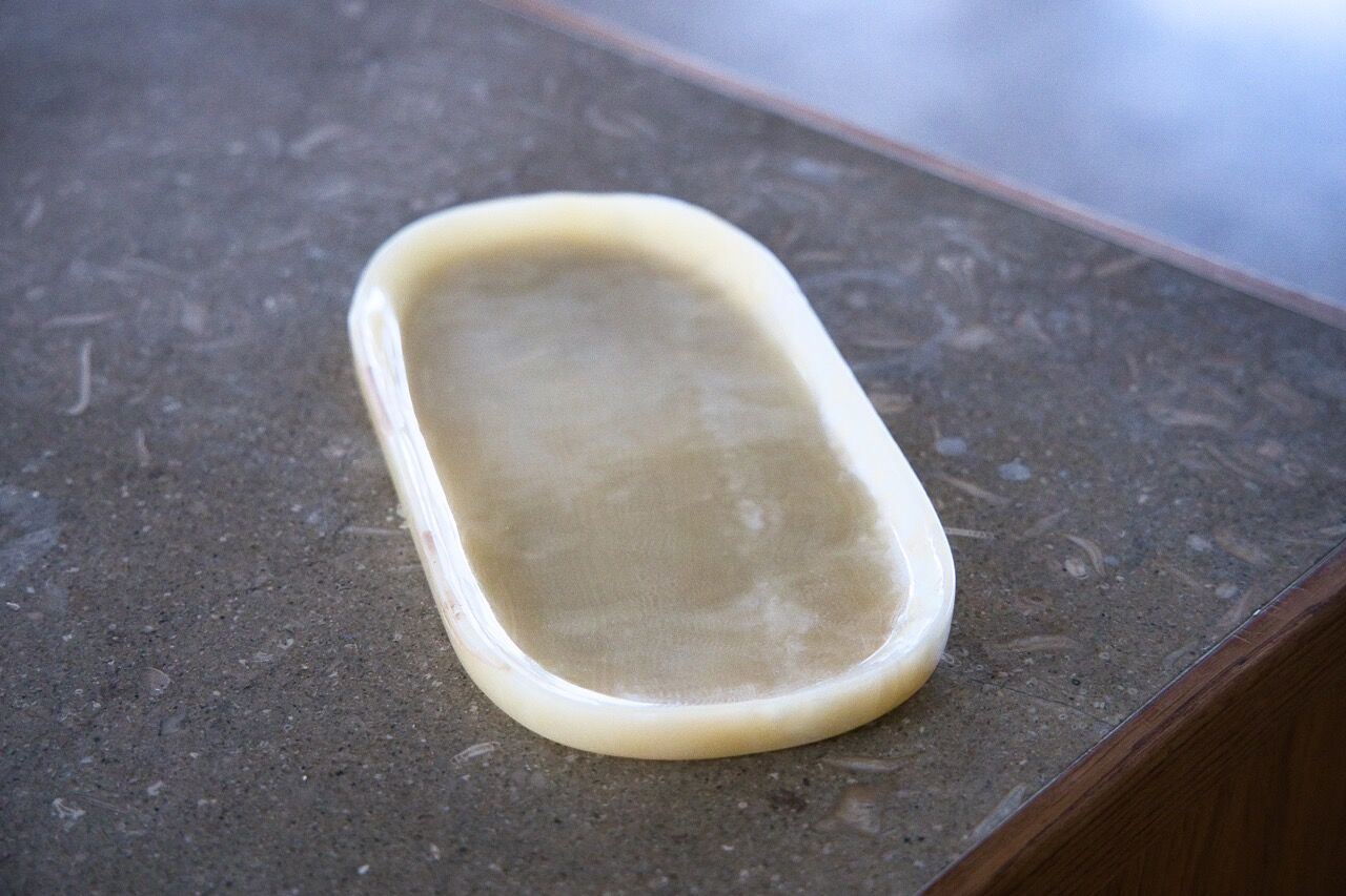 Oval top in orange onyx