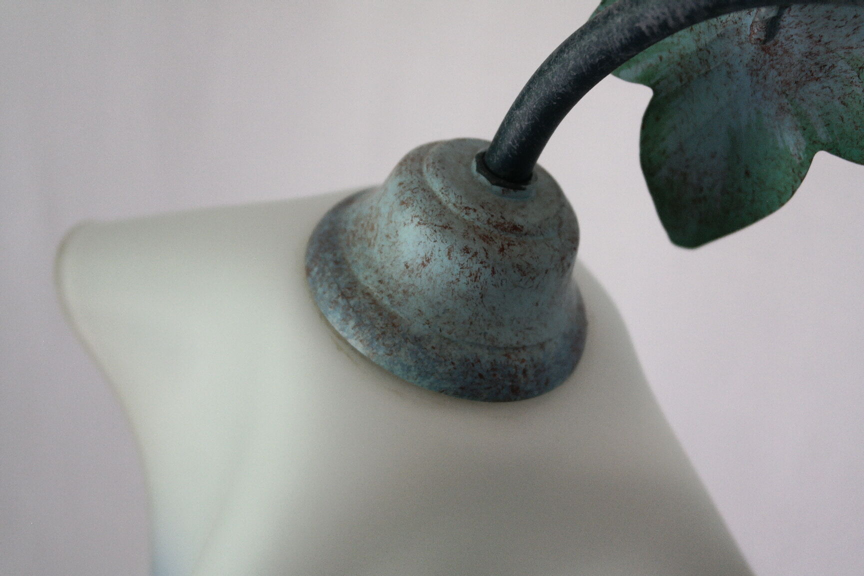 Table lamp in metal and frosted glass by Jean-Pierre Ryckaert, collection "Louisiane" 60's