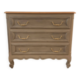 Old chest of drawers