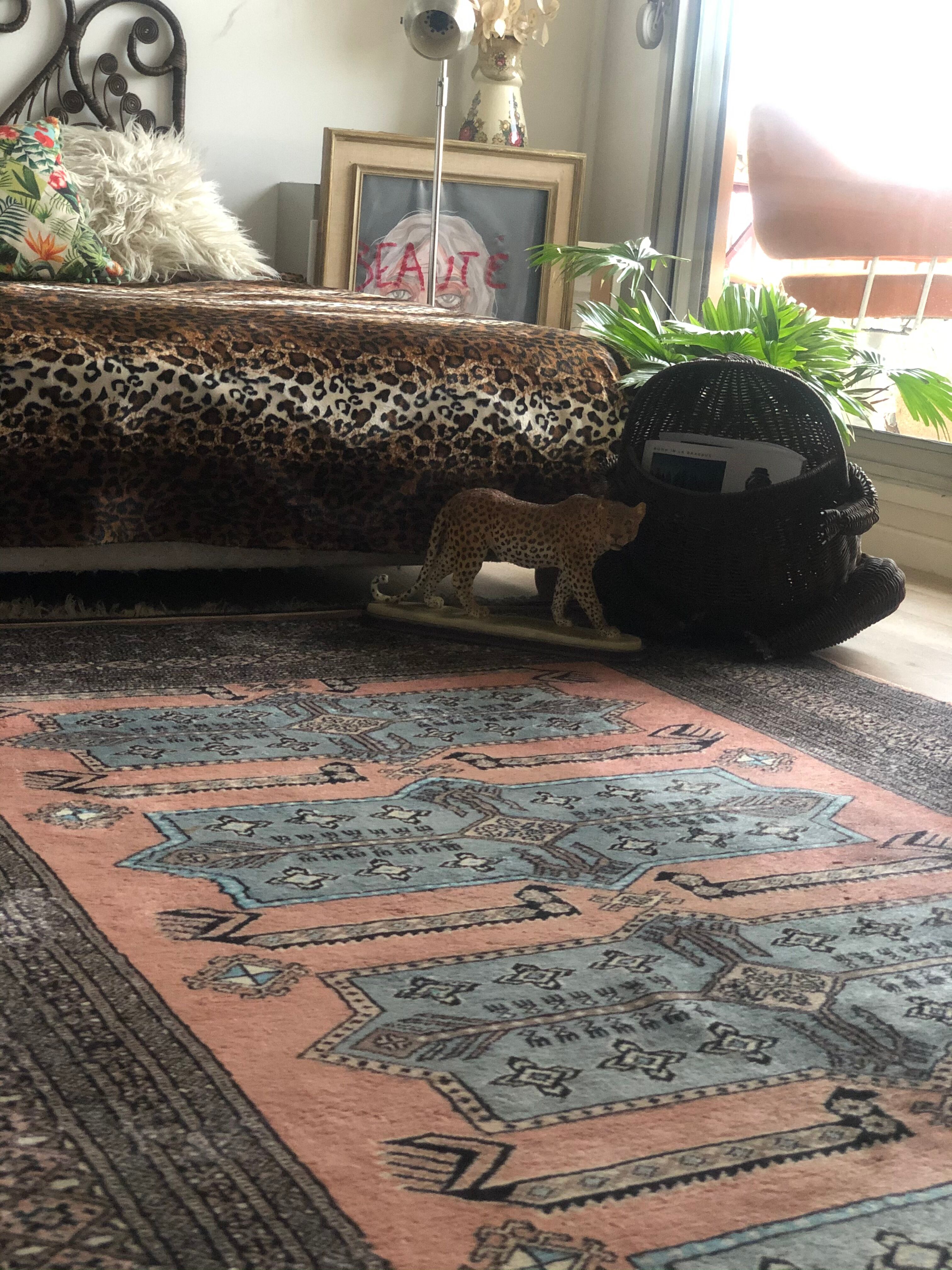 Vintage wool oriental rug - 245x157cm