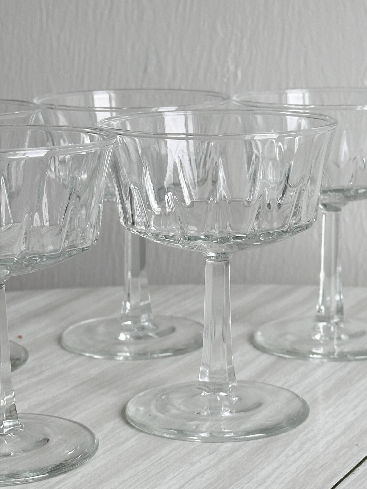 Set of 6 vintage glass cups for ice cream or champagne
