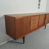 Scandinavian teck line RT Màbel model 272, 60s