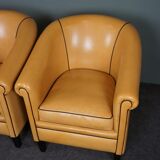 Set of 2 club chairs in blond sheepskin