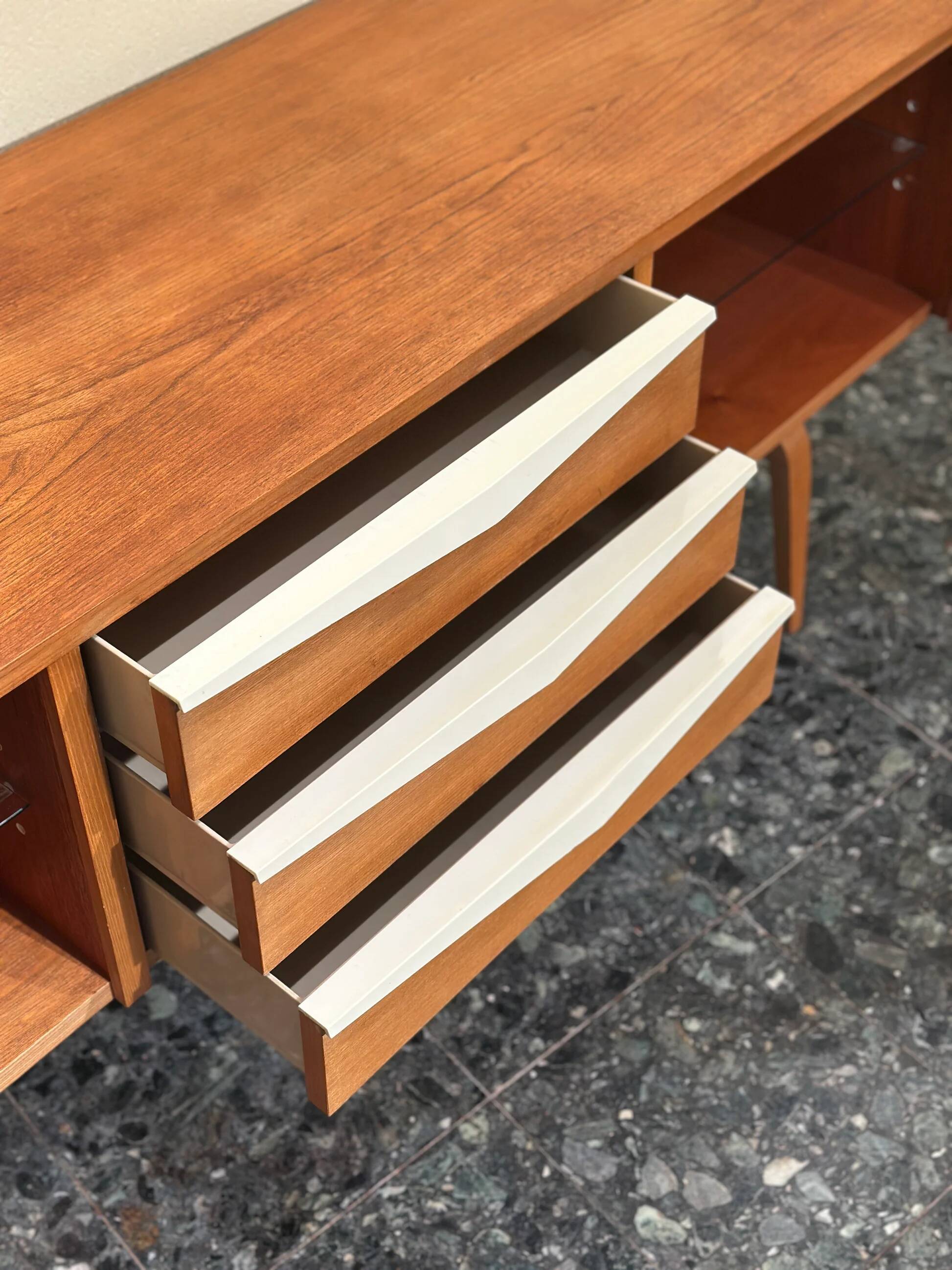 Buffet 427/K Elm for Hellerau