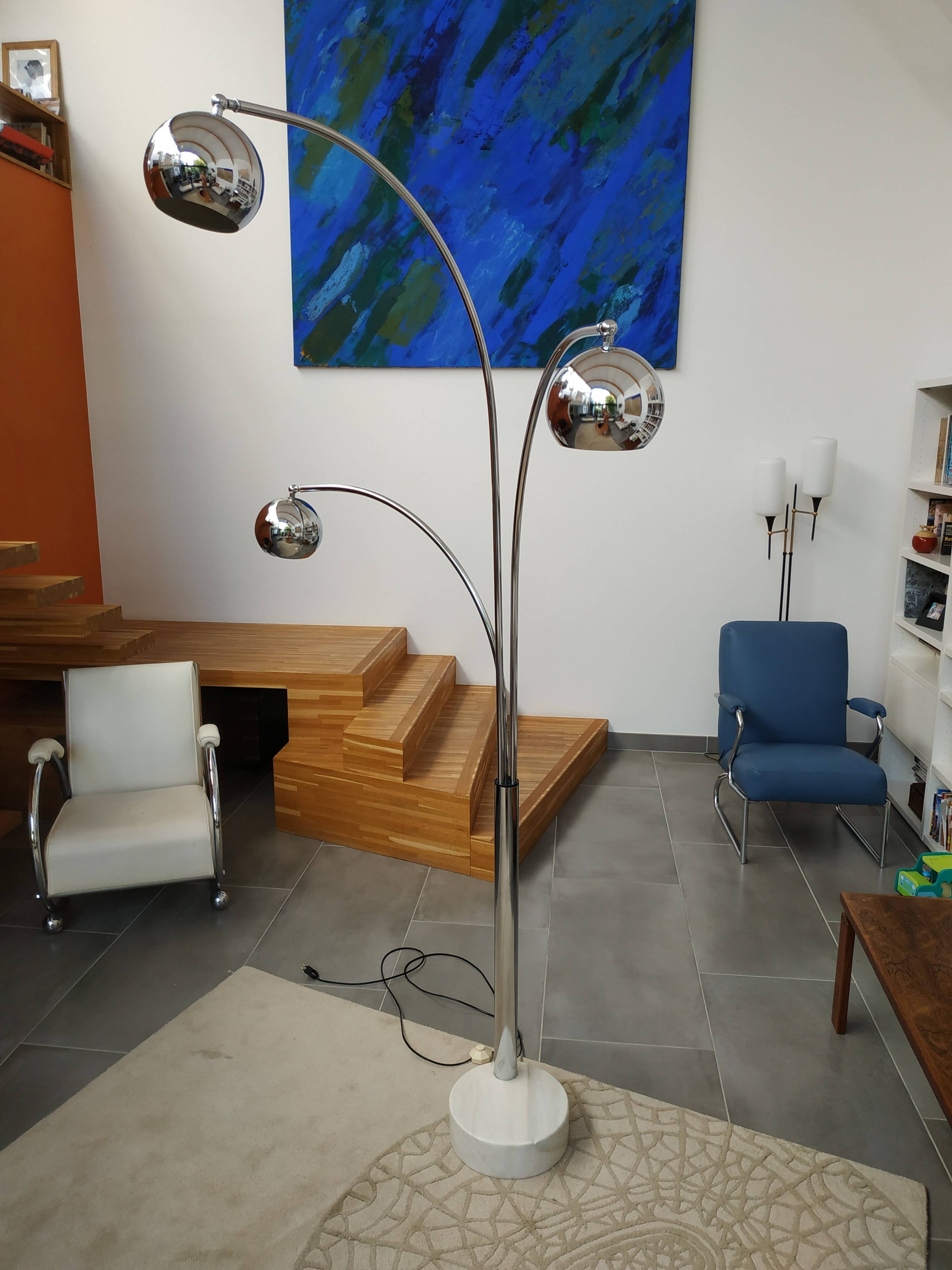 "Muguet" floor lamp by G. Reggiani in chrome metal from the 70s
