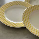 3 Quadrifoglio dessert plates.