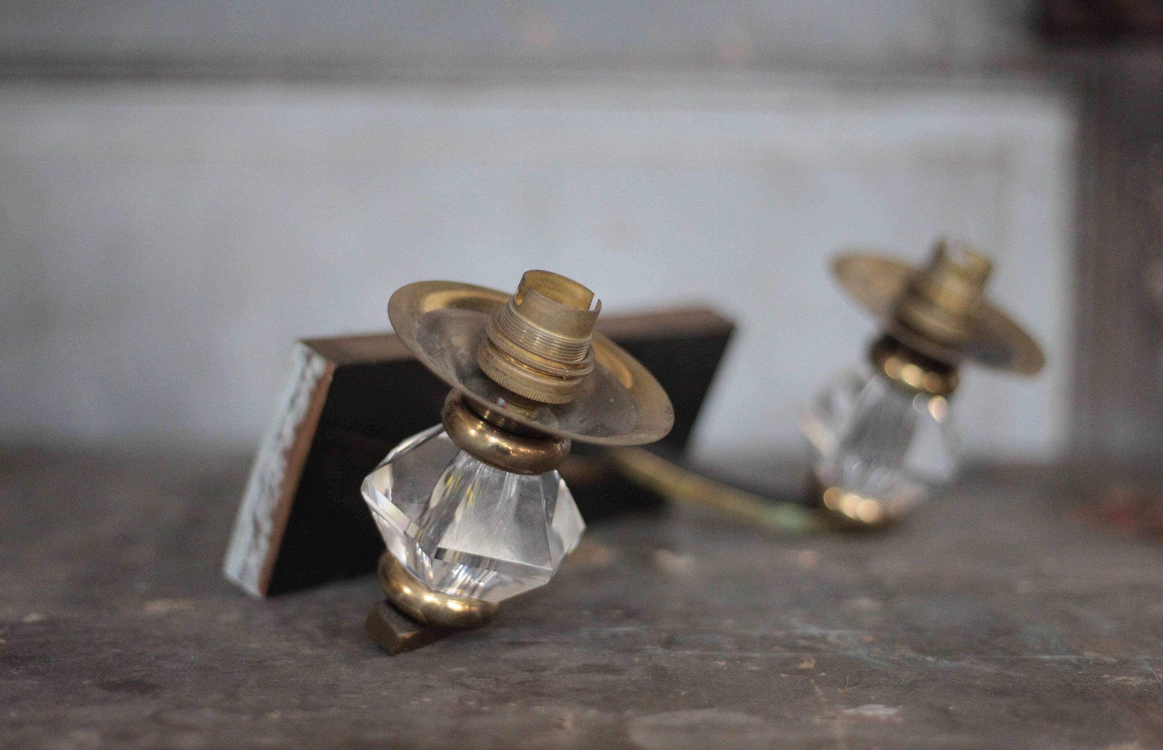 Art Deco wall sconce, brass and Sèvres crystal, light fixture.