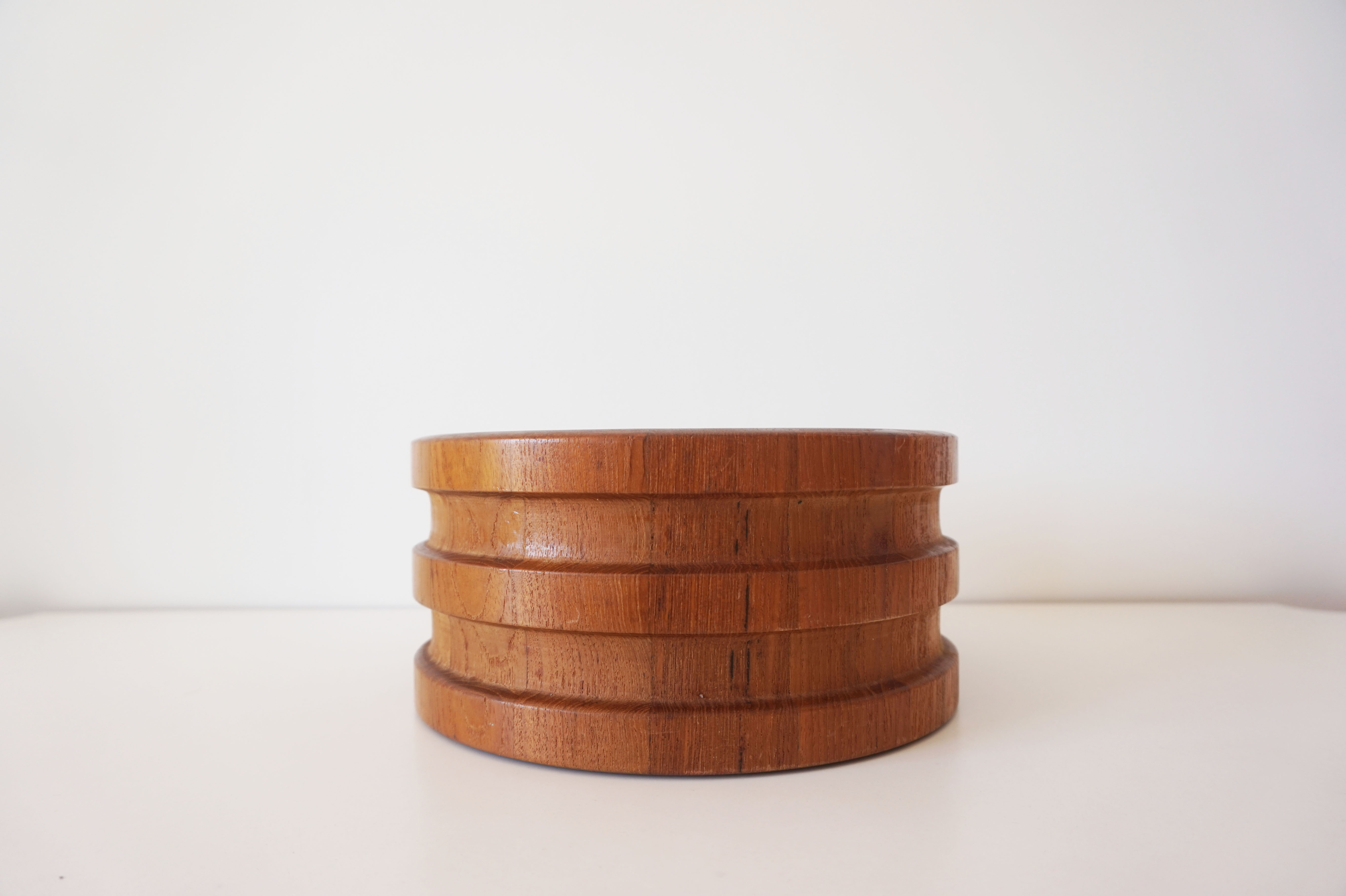 Scandinavian teak dish woodline Denmark