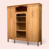 Armoire parisienne vitrée Art Déco asymétrique en chêne brut, 1930