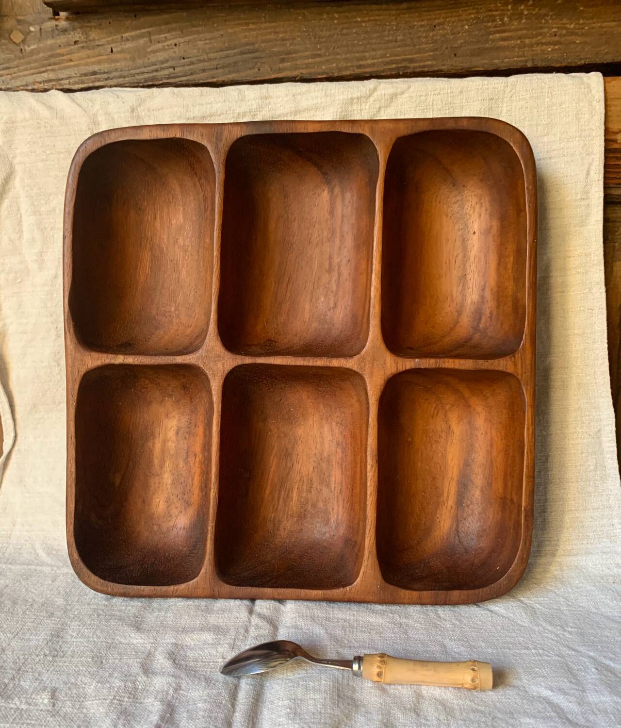 Large vintage wooden tray 6 compartments