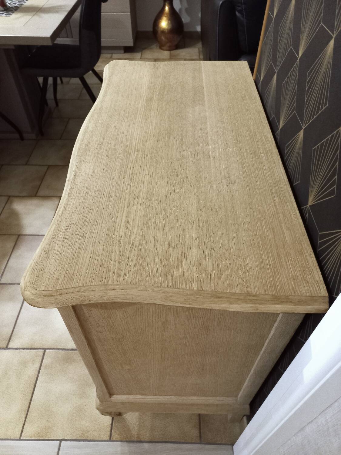 Sandblasted chest of drawers