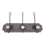Wall coat rack in wood and porcelain