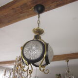 Suspension of years 50-60 in glass and metal