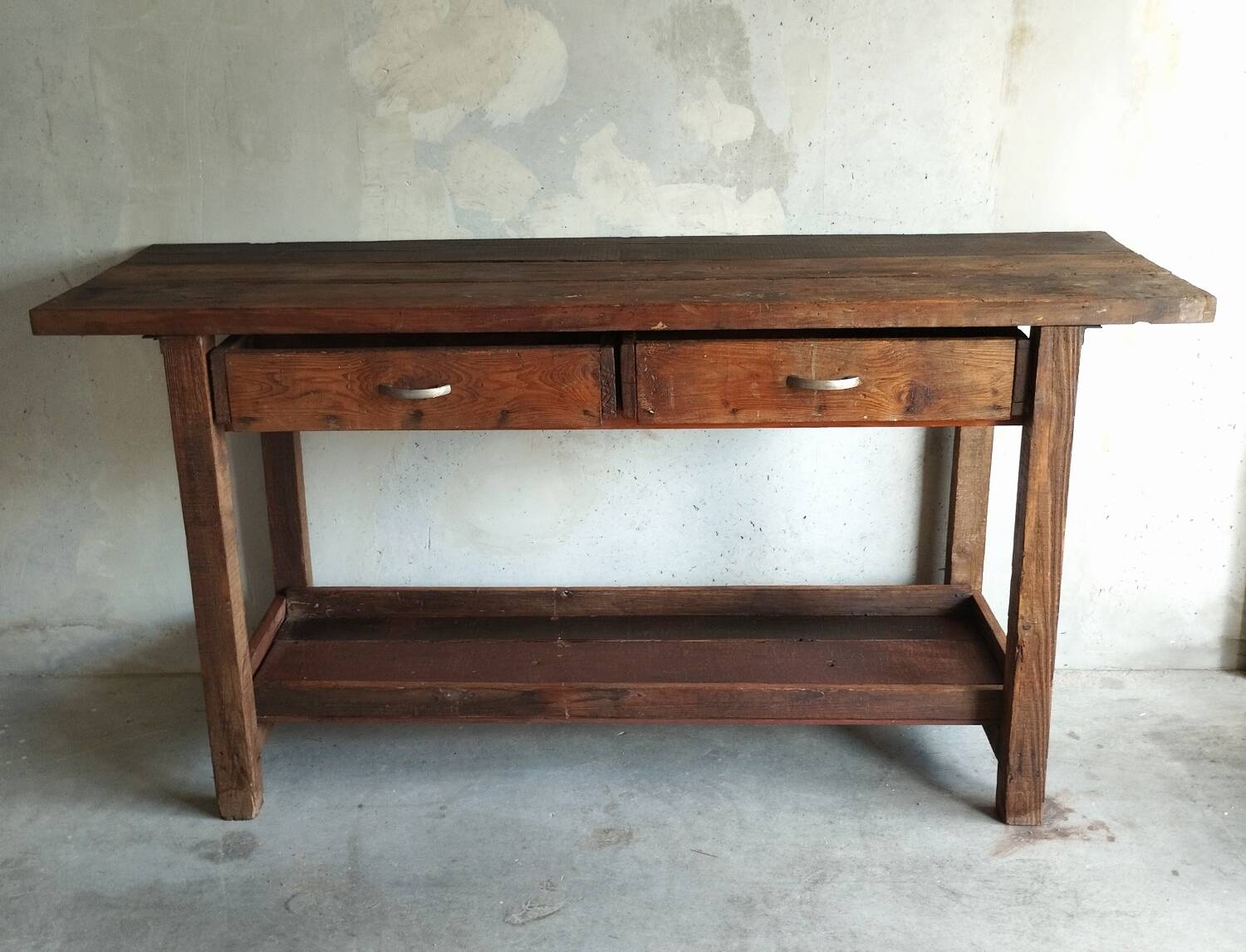 Old workbench with 2 large drawers