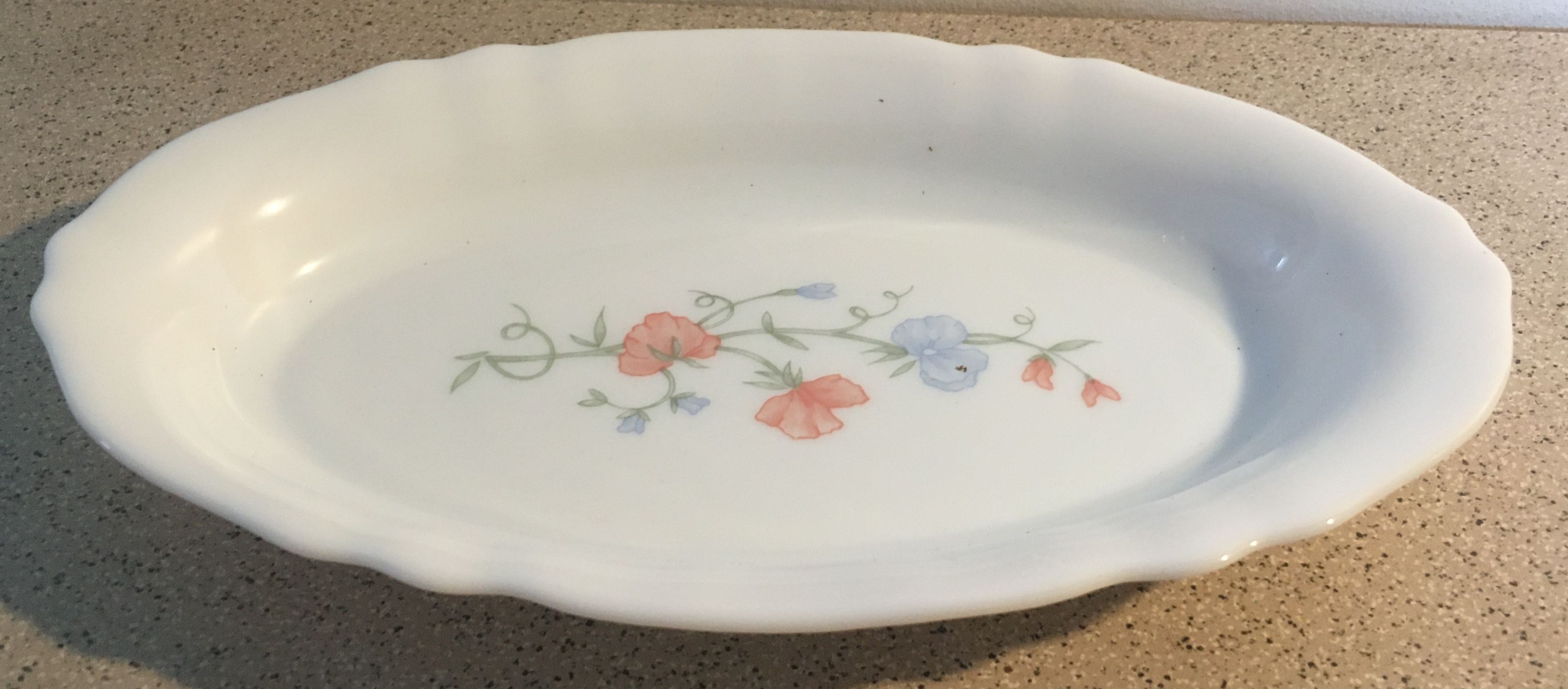 Arcopal delight scented pea pattern