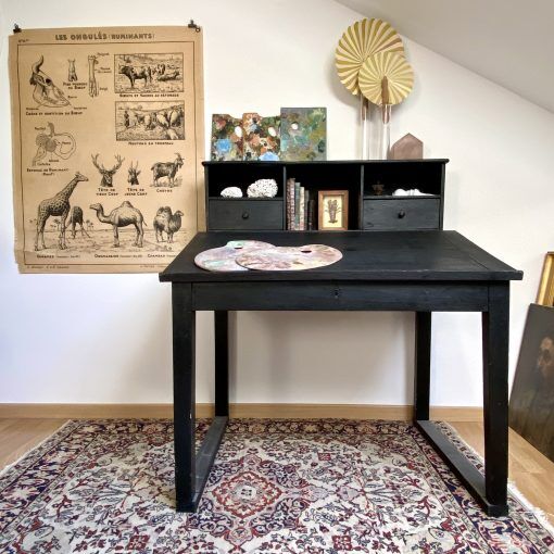 Stepped draftsman's office