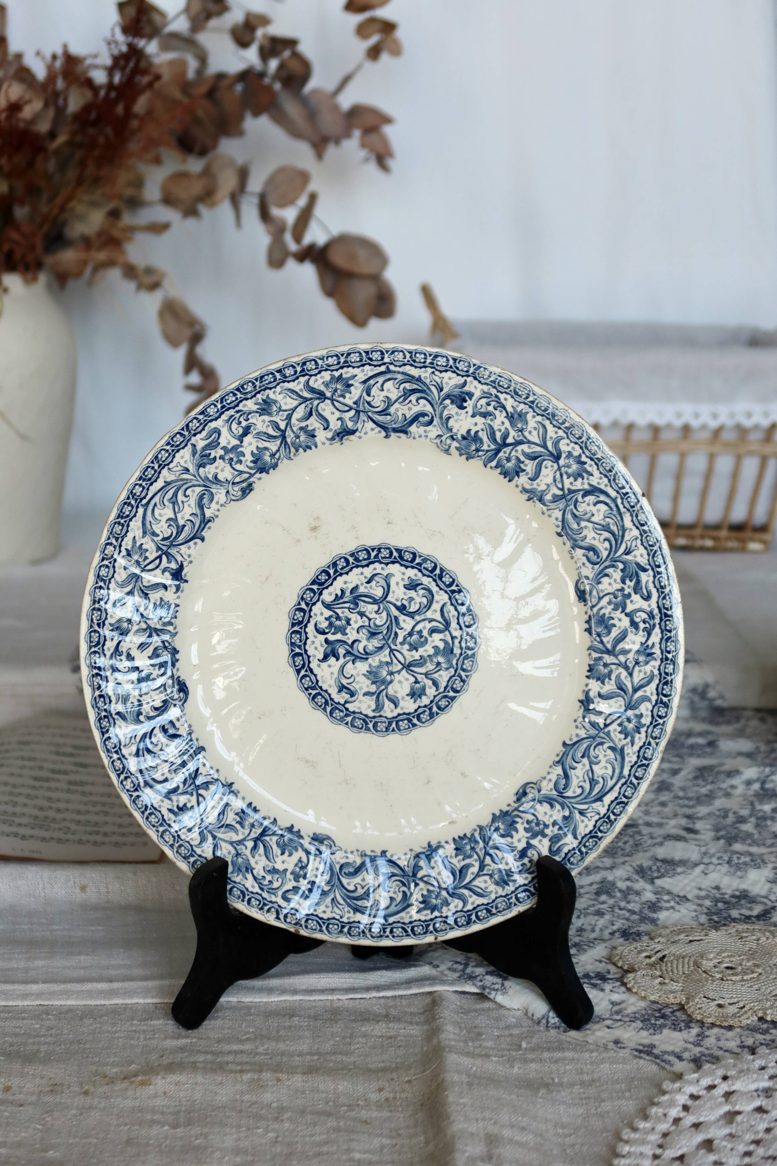 Antique dinner plates - Gien circa 1890 - Rouen blue garland pattern