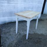 Farmhouse table with extensions