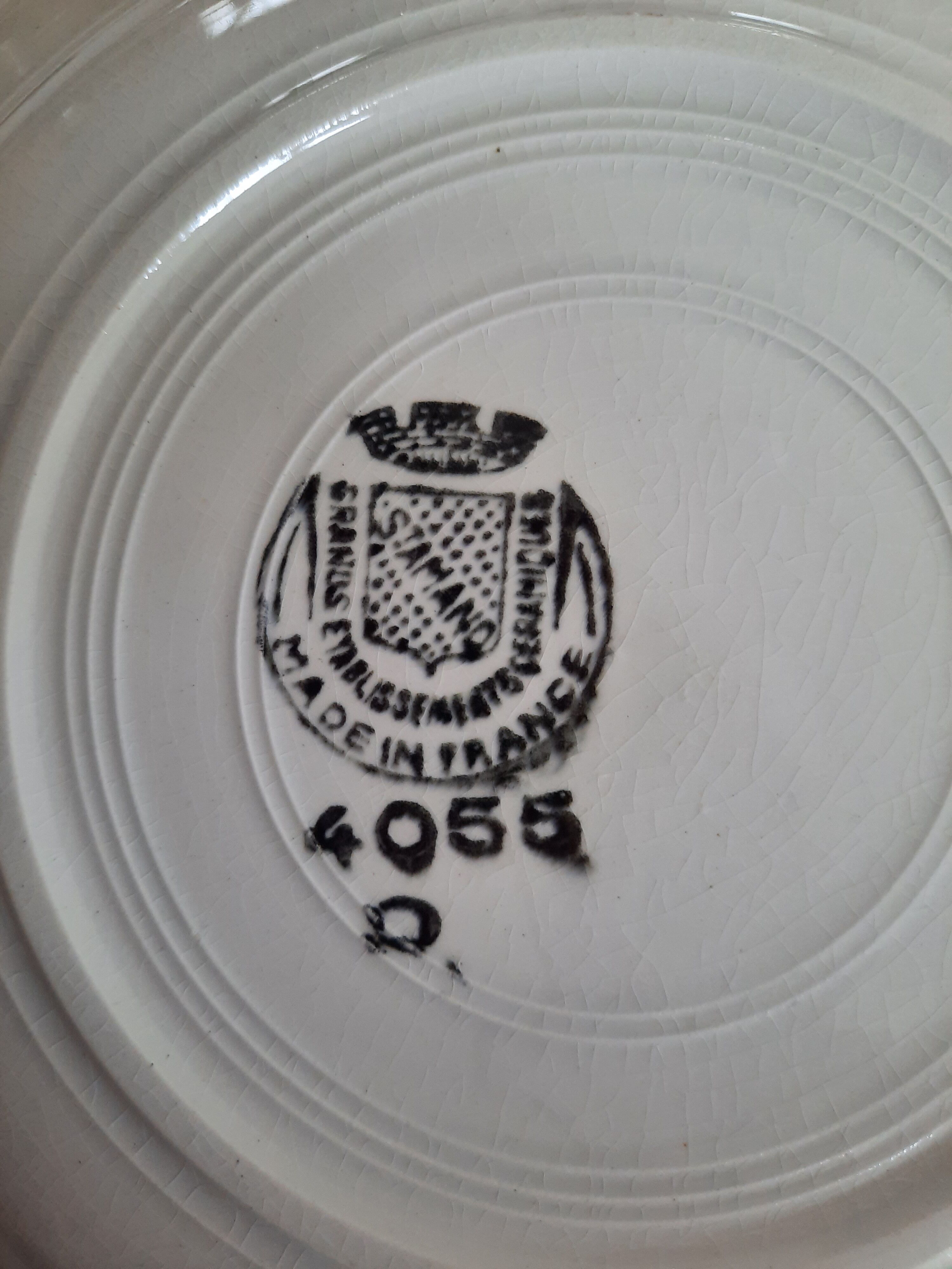 Vintage hollow plates