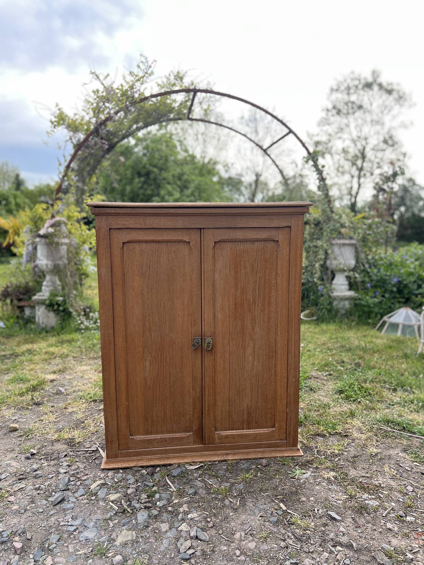 Oak buffet