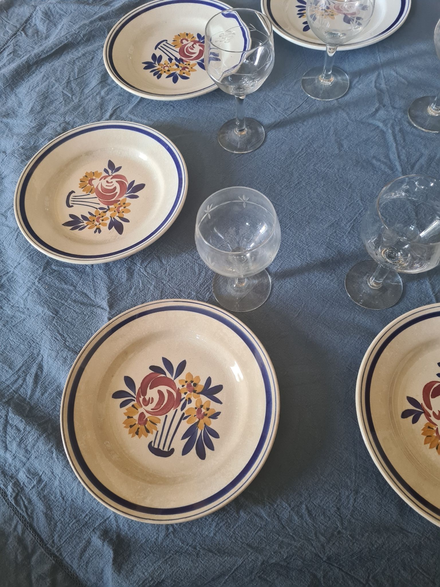 Assiettes plates porcelaine opaque HBCM
