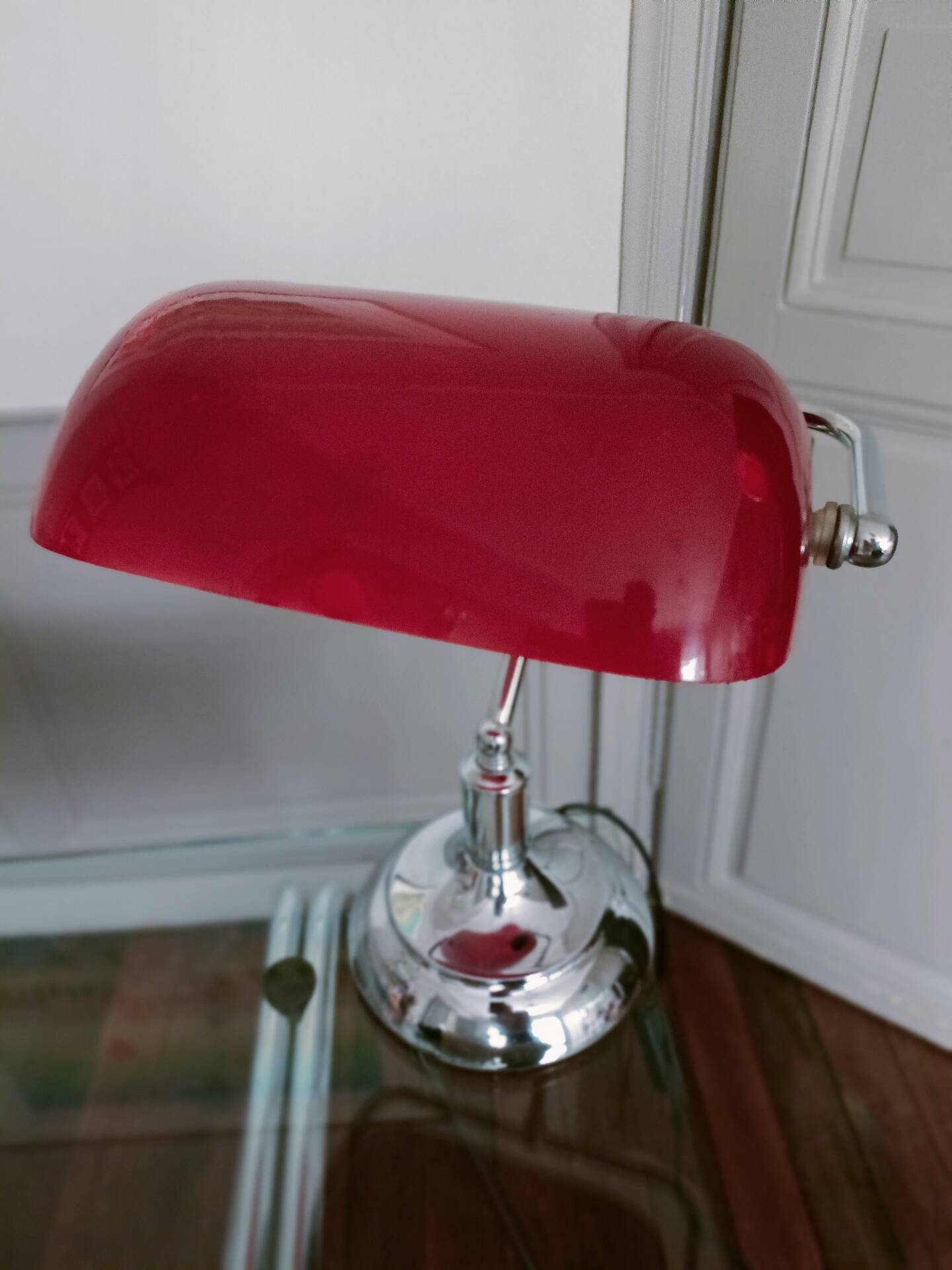 Vintage banker’s lamp, notary