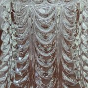 Suspension en verre moulé transparent – motif corolle