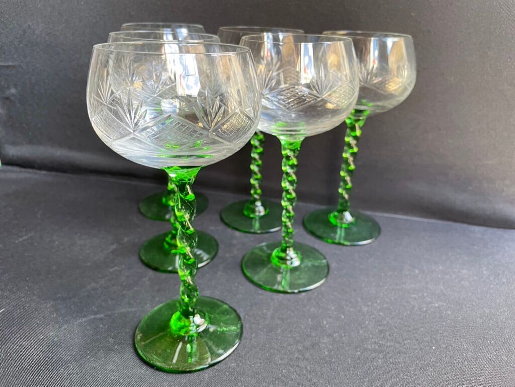 Lot de 6 verres à vin blanc d’Alsace cristal soufflé et taillé XXème