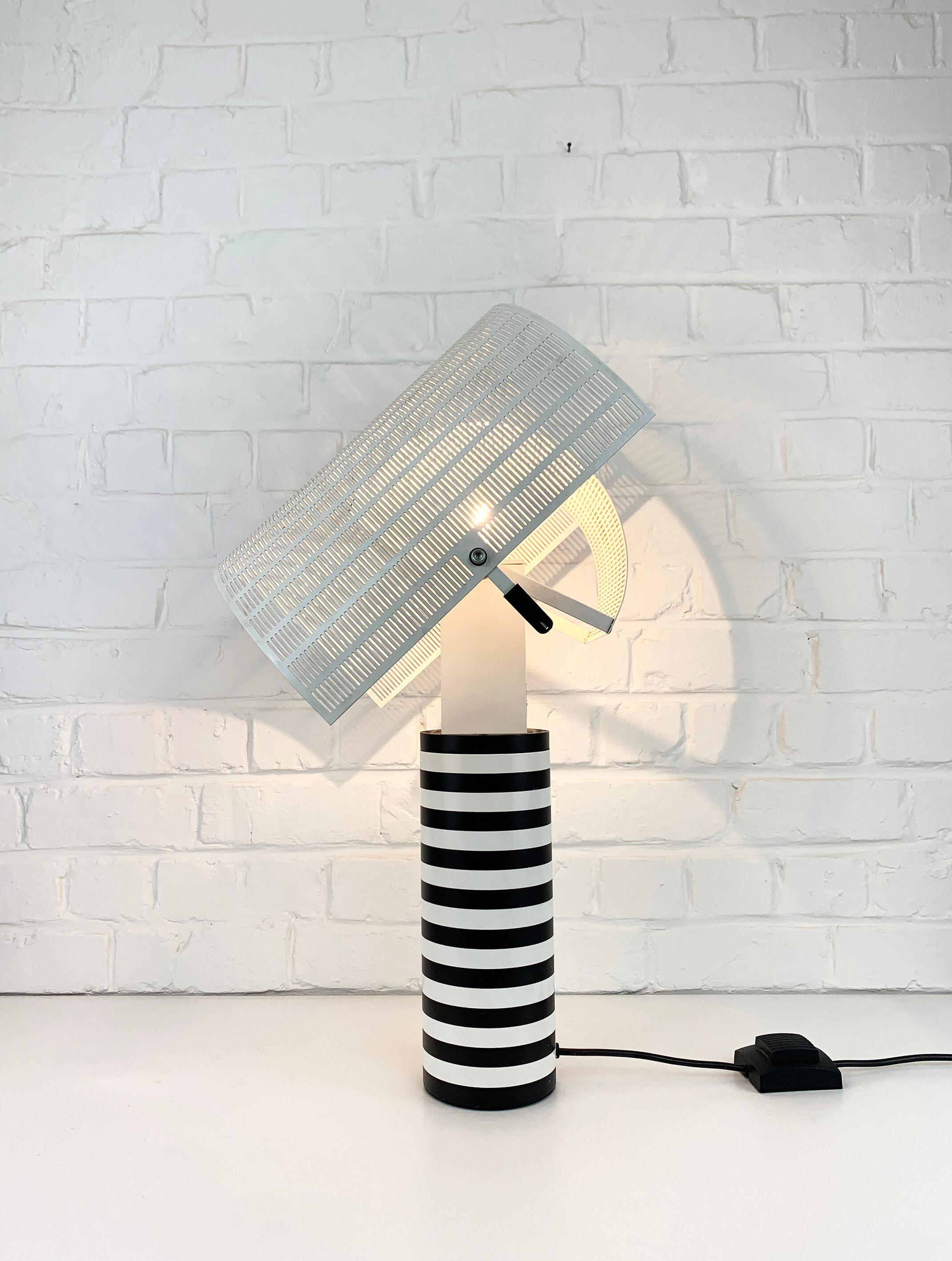 Postmodern table lamp Shogun Design Mario Botta for Artemide, 1980
