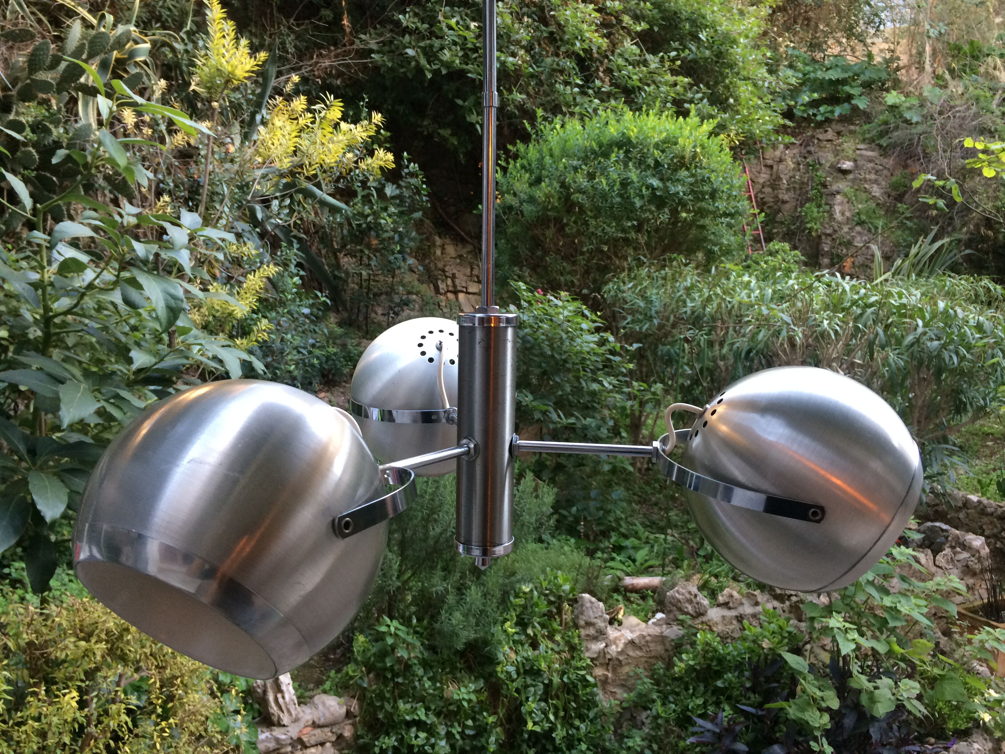 Eyeball Chandelier 3 arms