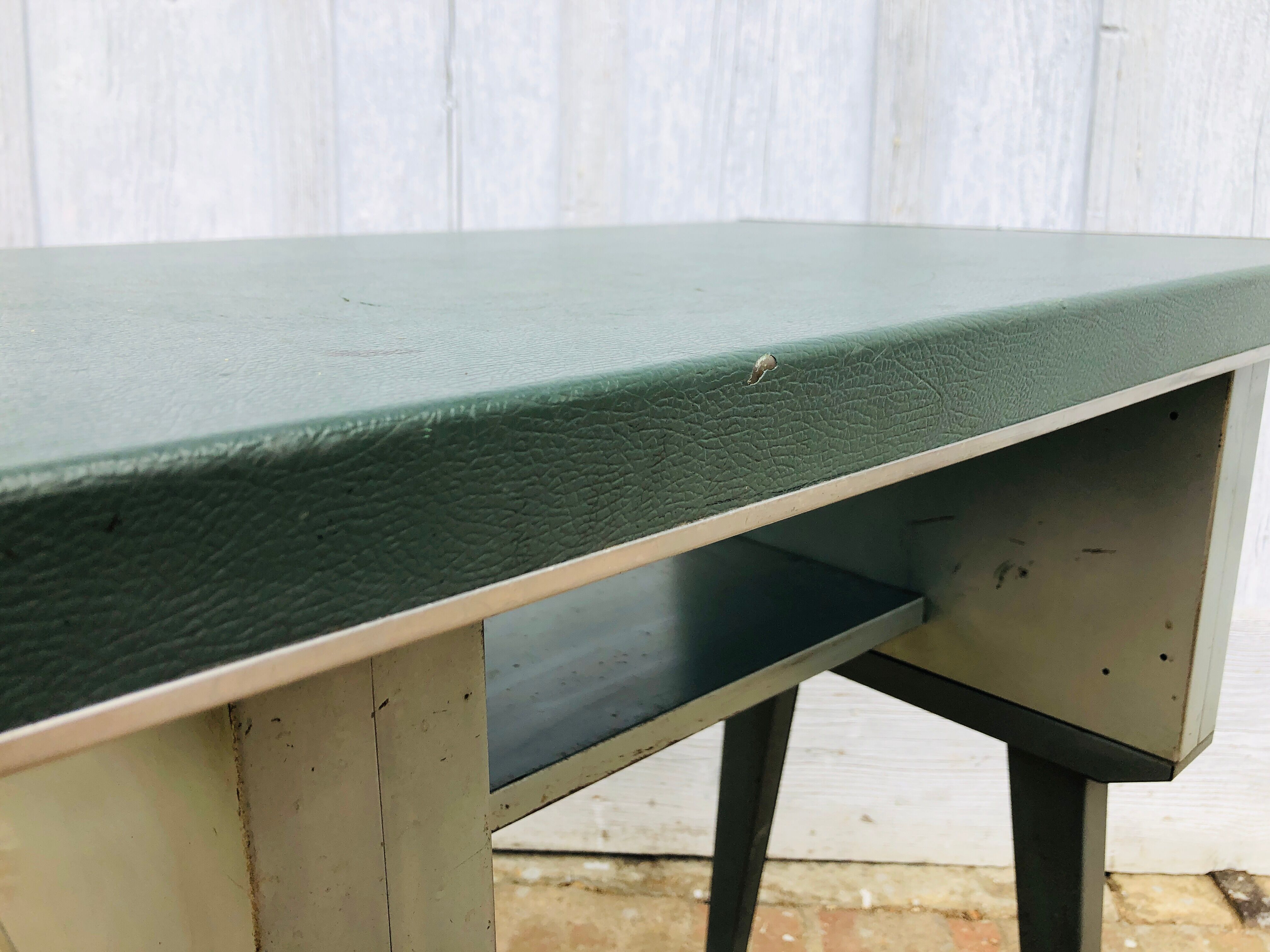 Green Strafor Office